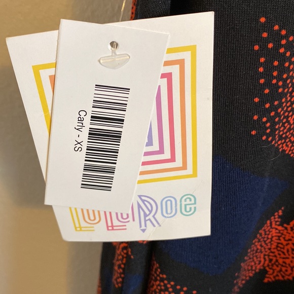 XS LuluRoe Carly Dress - Picture 6 of 6